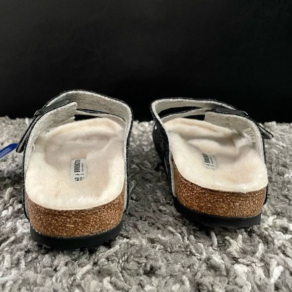 NIB Birkenstock Arizona Happy Lamb Women’s Sandals - Picture 8 of 11